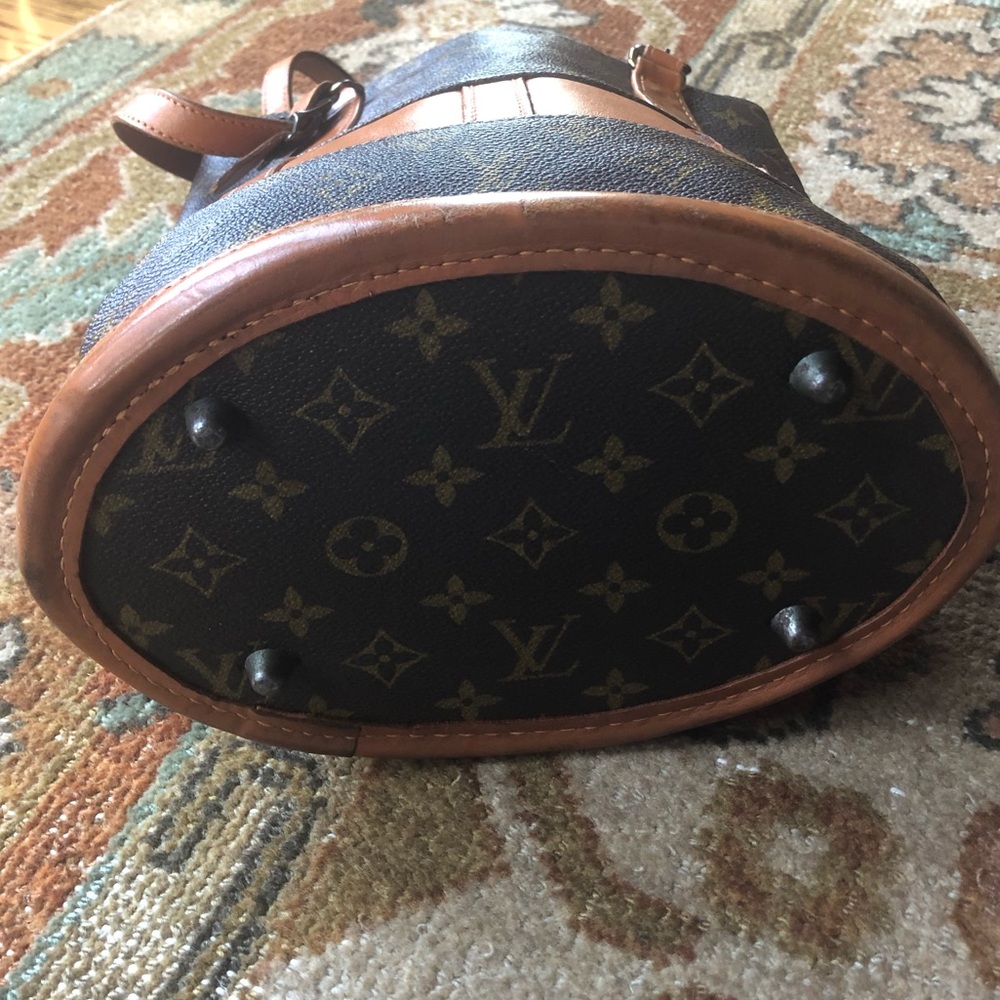 *️⃣SOLD*️⃣ Louis Vuitton Vintage Bucket Bag - Picture 4 of 8